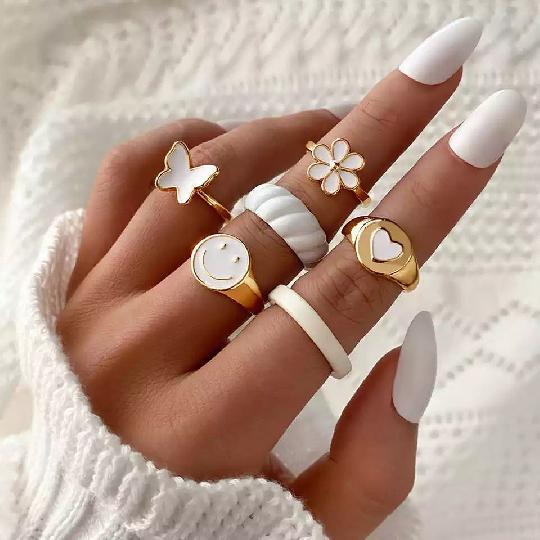 Cute ring sets!!
15,000