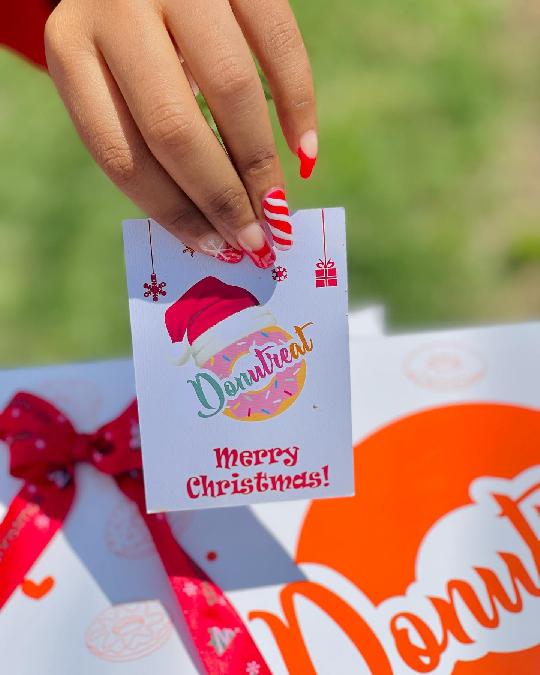 CHRISTMAS IS COMING!!?? We've got sooo many unbelievable doughnuts coming your way, this is just the start!?

Packge Price: 3000