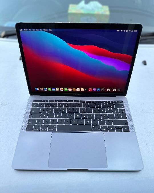 Good for Graphics and office use even for students✅✅✅✅✅
MacBook Pro 2017 13-Inch 
Processor 2.3GHz Intel core i5
Ram 8gb LPDDR3
