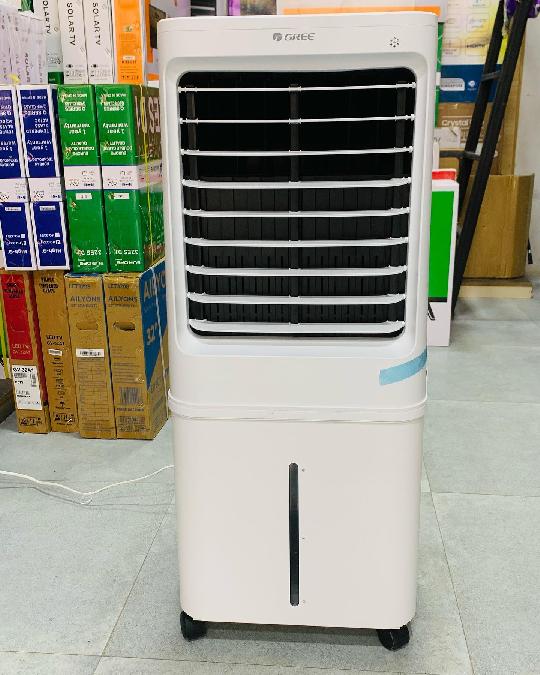 >Gree Air cooler l40
580,000/=
#freedeliverydsm 
#mikoanitunatuma 
#call_wsp_0656_093736