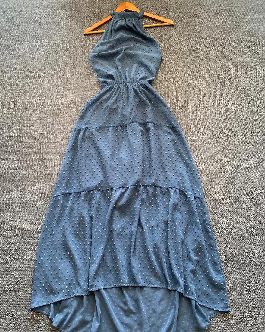 Maxi dress 
Size 8-10
30,000