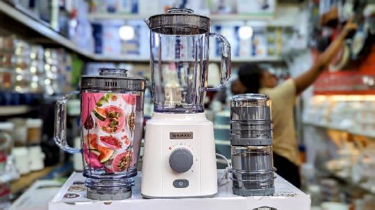 KENWOOD BLENDER 4in1 
2Lx2

650

PRICE 240,000 ✅
Call/whatsup 0657080220
0746608096