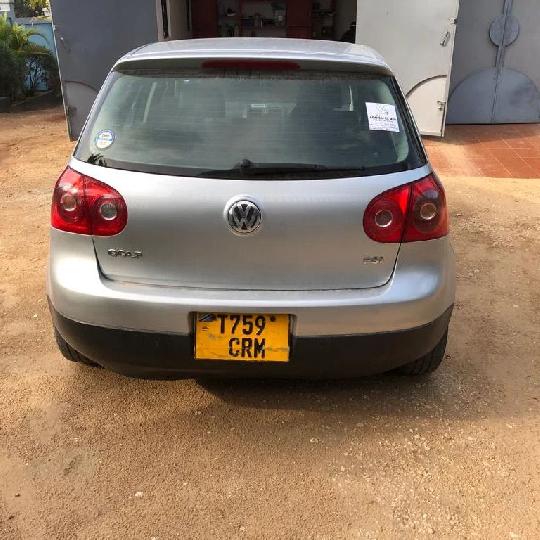 VOLKSWAGEN GOLF FSI 2004

CAR DETAILS

Production Year:	2004
Transmission:	AUTOMATIC
Color:	SILVER
Drive:	2WD
Door:	5
Steering:	