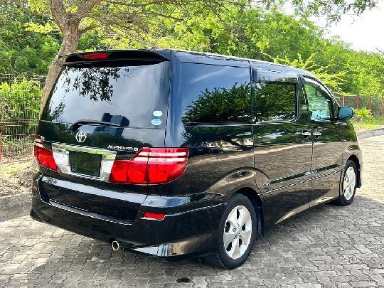 PRICE/BEI:22.7M

TOYOTA ALPHARD
YEAR:2005
2360cc
54,000Km
SUNROOF✅
BACK CAMERA✅
STEARING OPTIONS✅

VERY GOOD CONDITION

Contact: