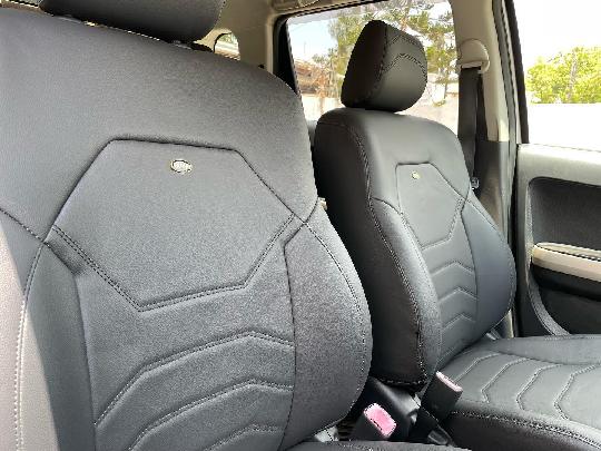#Upholstery#experts#ISTOldModel#

CHOKOZA NYUKI ULE ASALI ? 

???

Toyota IST Old Model Offer - NJOO NA LAKI TANO (500,000/=) TU