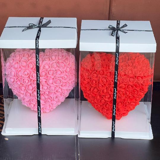 LOVE SHAPE ARTIFICIAL FLOWERS
Tsh 50,000 only 
?0679240959