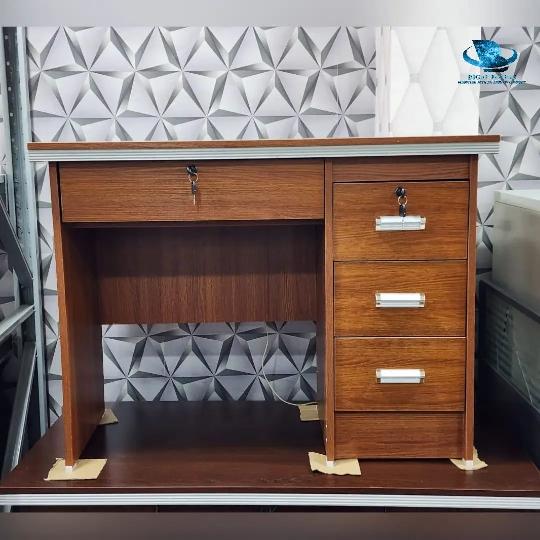OFFICE TABLE 100×50CM 
AVAILABLE IN CREAM AND BROWN
FOR 220,000TSH 

?+255 768 990 680 or +255 713 092 807

? MUHEZA STREET @ KA