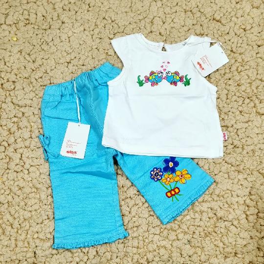 New arrivals kariakoo  12months  Tzs 1o,ooo/-

Material: Cotton 
 
Condition: ?Brand New / Nguo Mpya

AVAILABLE SIZES:

✔Age: 12