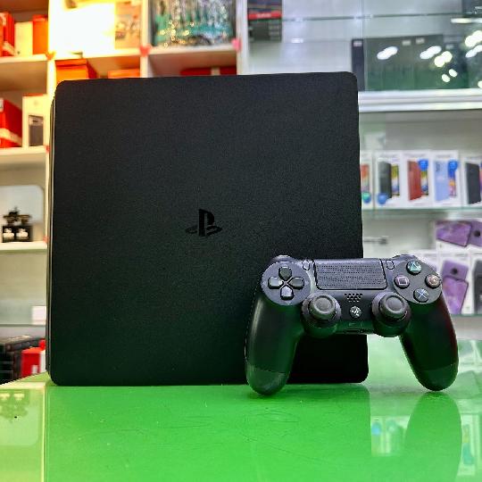 PS4 Slim 500Gn with one controller available now for 650,000/- Tzs
Call/WhatsApp 3 0682497344 0682497415