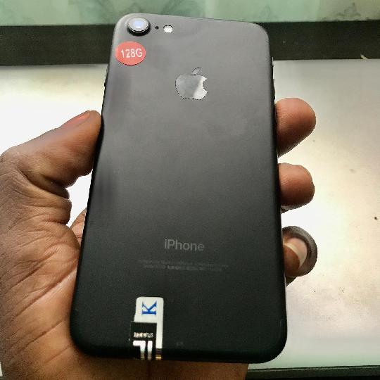 ? 7G | GB 128 | Bh ?✅| Clean As New Used From Canada 
Tsh 350,000 All Color Available 
Free Delivery Dar | Mikoani tunatuma 
Wat