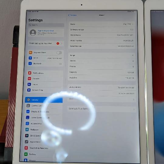 OnStock OnStock OnStock,
..
Ipad Pro 12.9 - 128 GB Storage,
Release:- Year 2015

Offer Price:- Only Kwa 900,000/= Tsh