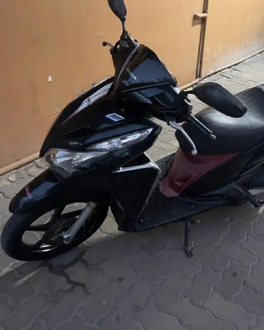 Make : Honda
Model : Click 
Year: 2014
Cc: 125
Condition - Used
Mint condition no issues 
Clean machine
Contact : 0789 592 617
P