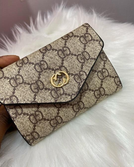 WALLETS AVAILABLE FOR 10,000TSHS