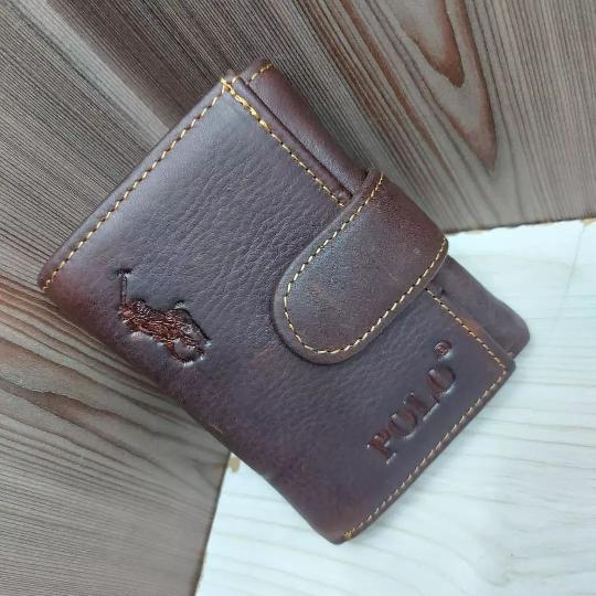 Brand new Original wallets Model:183 going on SALE at 
 ?Porch; Tsh 22,000/=
? wallet;kuanzia Tsh 22,000/= 
 ? belts;  Tsh 29,00