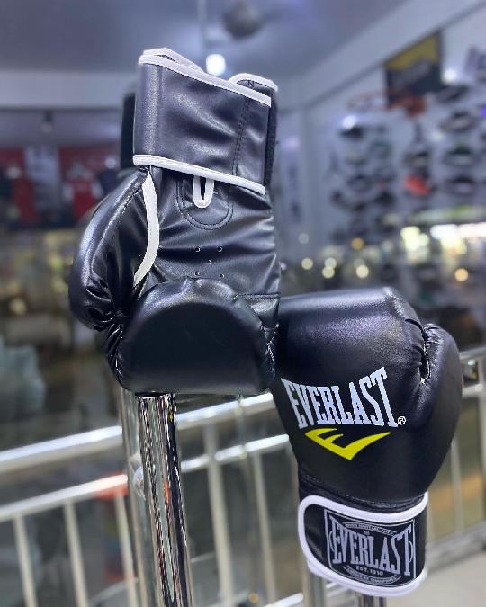 Boxing Gloves
Price: 85,000
0718327776
0758728258