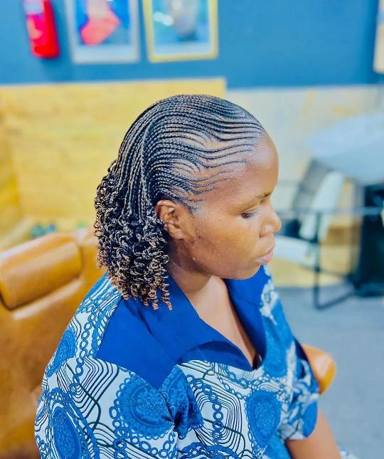 #Repostfrom josesalon__mwenge 

Hair: SENSATIONAL BRAID

From: darlinghairtanzania

Yebo Yebo (sensation)??
Nywele inavutia sana