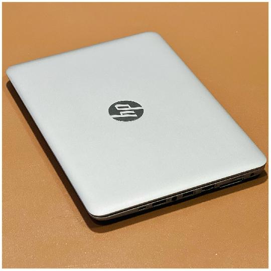 Available in stock ?
✨Njoo ✨kagua ✨Lipia ✨tumia

Memory : 8gb (Ram)
Storage : 256gb (SSD)
Free Laptop sleeve bag☑️
Free USB FLAS
