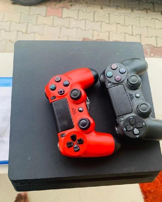 OFFER OFFER❗️❗️❗️❗️

Ps4 Slim Not Chipped(Version 10.5)
?Gb 5000
?2 Cd games fifa 2023 and GTA5
?2 Game controller pads