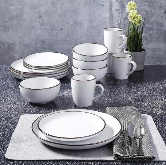 16pcs Dinner Set Available 
Price:95,000
WhatsApp 0752154063
Delivery ? free