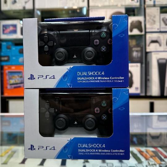 DualShock 4 Wireless Controller for PlayStation 4 
Tzs 150,000
Original By Sony 1 Year Warranty Sealed Box

•The feel, shape, an