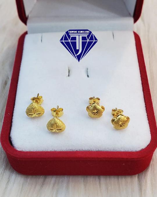 Pure Gold Top Earings 18k Available
PRICE?

LEFT:1.2g=192,000

RIGHT:1.3g=210,000

Call/whatsap 0652562875/0717373330

TUPO SINZ