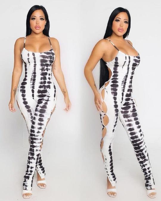 Jumpsuit Available for pickup & delivery ? 
35000/=
Size: Small,medium,large
Dm to shop ?️
0627619480
Tunafanya delivery na pia 
