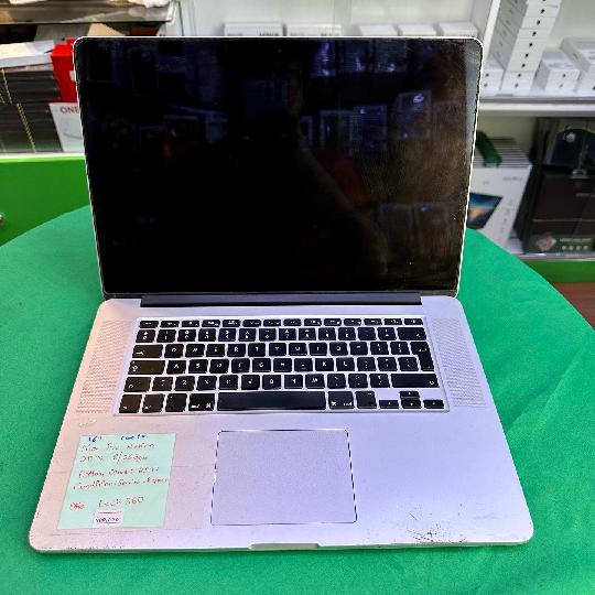 MacBook Pro Used from 2011 to 2013

Mac Pro 2011 13 inch Core i7 4/750Gb 
Battery count 733 
No Sound & One Shift Key Not Workin