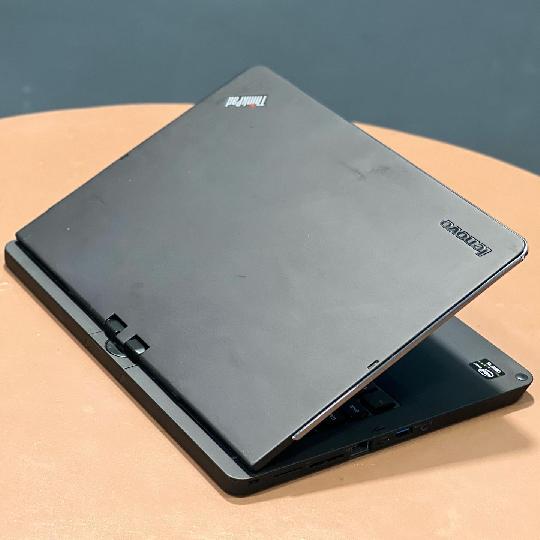 Available in stock, ?
✨Njoo ✨kagua ✨Lipia ✨tumia ☑️

Memory : 4gb (Ram)
Storage : 500gb (HDD)
Free Laptop sleeve bag ☑️
Free