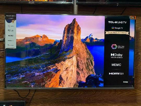 Tcl Google Tv 4k hdr 50
•2 years warrants 
•Google Tv
•Android TV
•Price 950.000/-

•free bracket hdmi 
•Uhd Android 4k
•hdr tv 