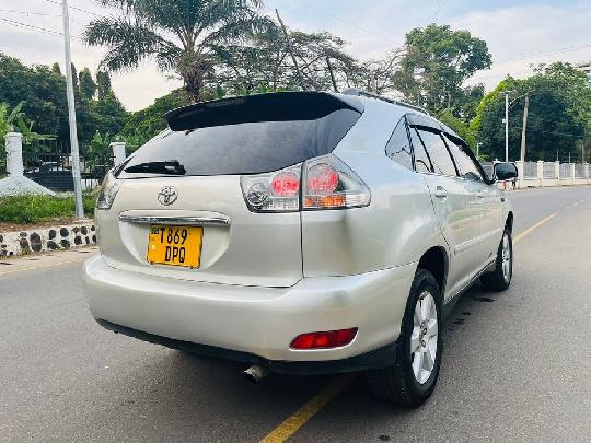 ?TOYOTA HARRIER
?Price:18.8 million
?Conditions?
●FullyA/C
●Cc2390
●year 2005
●Fuel used petrol
●Transimission Auto
●