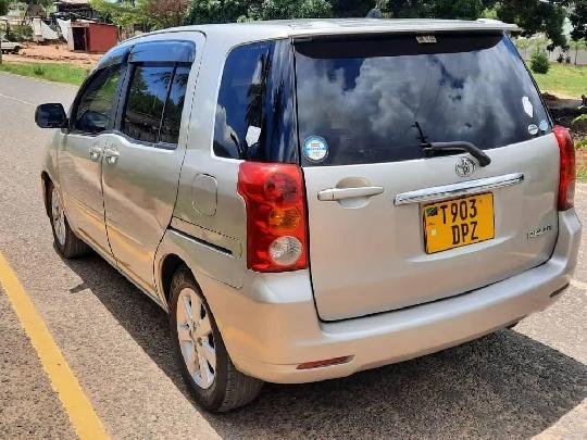 TOYOTA RAUM NEW

YEAR 2004
Cc 1490
MILEAGE 80100

FULL OPTIONAL STERLING 
NEW TYRES
GOOD CONDITION VEHICLE

Bei....... ..... 11M