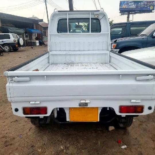 CALL AND WHATSAPP.0622285089
PRICE 9ML
SUZUKI CARRY
4WL
CHASES NAMBA
LOW MILEAGE
NEW TYRES
FULL AC
MUSIC SOUND
GOOD CONDITION
FU