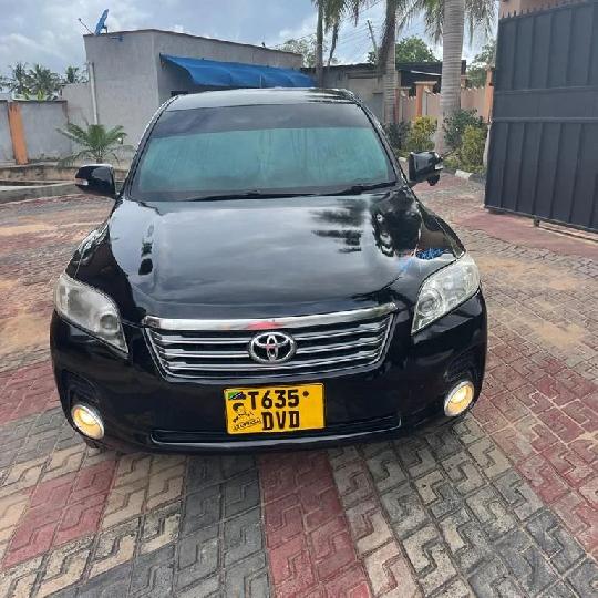 CALL AND WHATSAPP.0622285089
PRICE 27.5ML
TOYOTA VANGUARD 
LOW MILEAGE
NEW TRYE
FULL AC
MUSIC SOUND
GOOD CONDITION
FULL DOCOMET

