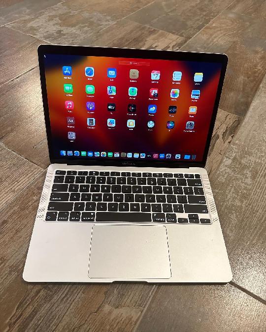 MacBook Air 2020 
13-Inch M1 Chip ram 8GB
Ssd storage 256GB
Color Silver 
Clean as new with 1-Year warranty
Price 2.2M
Available