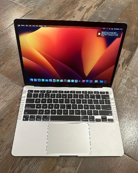 MacBook Air 2020 
13-Inch M1 Chip ram 8GB
Ssd storage 256GB
Color Silver 
Clean as new with 1-Year warranty
Price 2.2M
Available