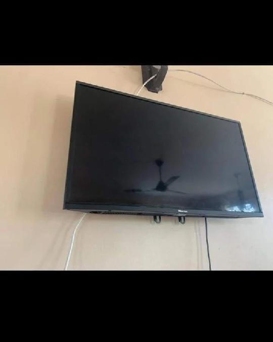 OFFER OFFER❗️❗️❗️❗️

Hisense Inch 32 Smart Tv Clean

285,000/= tu ✅ . 

Location:Mbweni Kwa mwamnyange

Condition: Good Conditio