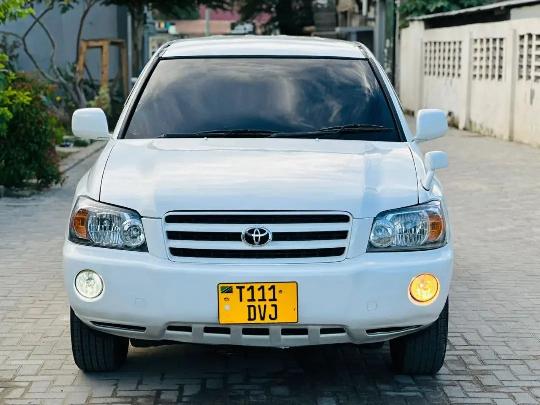 TOYOTA KLUGER (DVJ)
PRICE: 22.5M

ENGINE CAPACITY: 2360CC
MUSIC SYSTEM / ADROID
COLOR: PEARL WHITE 
KILOMETERS: 71000
NEW TYRES 