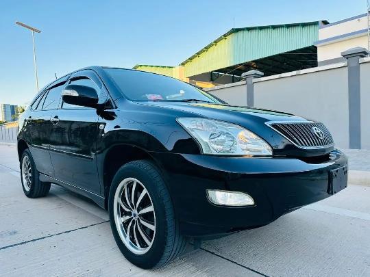 HARRIER NEW MODEL (2006)
Year 2006
2,360cc
52,000kms
Colour:Black 
Sunroof ✅
Android Radio Installed ✅
Interior Leather Seats ✅
