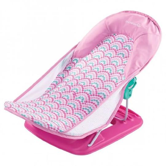 Safely and securely bathe your newborn in comfort with the Summer Deluxe Baby Bather. A soft, mesh newborn sling cradles your ba
