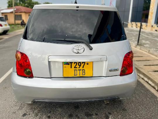 TOYOTA IST (DTB)

Location:  DSM

CALL +255 769 677886
WHATAP +255 719 516767

BEI/PRICE 12,000,000 MILLIONS
Year 2004
Cc 1290
E