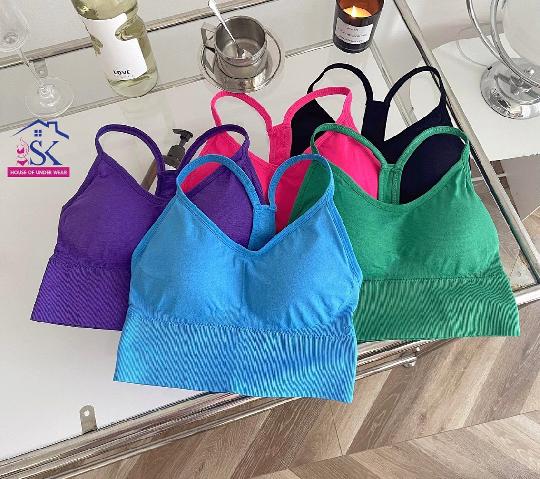 Product: Bralette /fitness bra/ sport bra

Price: 12,000/= ( from 5 pcs bei ya jumla /wholesale price 10000/= each)

Color: 6 Co