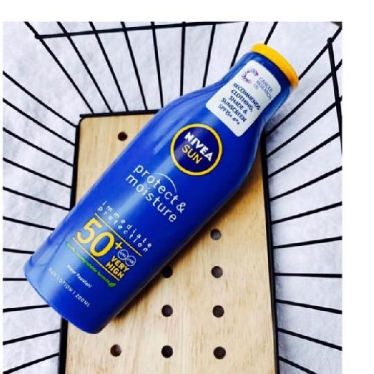 Nivea sunblock available. Now #
#yes we deliver 
Price 45000/
#niveasunscreen #nivea #sunscreens