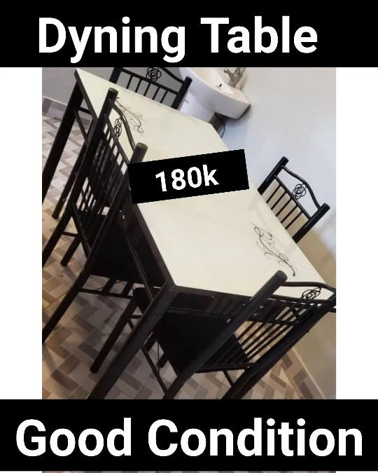 OFFER OFFER❗️❗️❗️❗️

Dyning Table nzuri sana na Kali mnoo 

180,000/= tu ✅ . 

Location: Kunduchi Mtongani 

Condition: Very Goo
