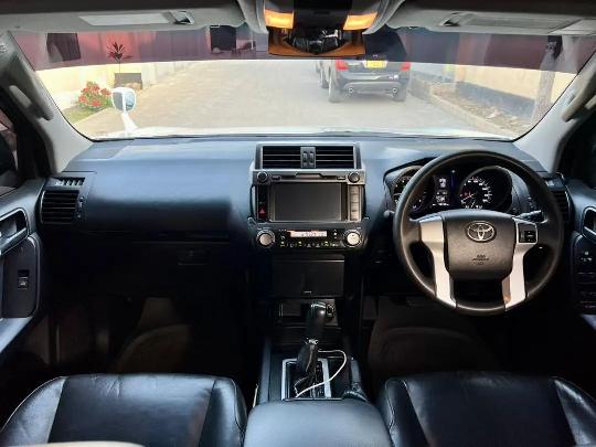 Price/Bei 88M
Toyota LandCruiser Prado Tx 150
Year : 2015
Cc 2690
Engine 2Tr

Colour Pearl White 
Low Km 65,000
Leather interior