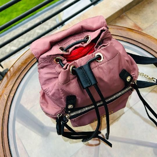 New Merch Alert ?
Status: SOLD
Brand: BURBERRY 
Style: Backpack ?
Colour: ?? Pink
Price: 50,000/= Tzs

•
•
Kindly DM to purchase