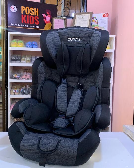 BABY CAR SEAT 
PRICE:250000 
SIZE: 9kg-36kg 
CALL/WHATSAPP:0764562943
