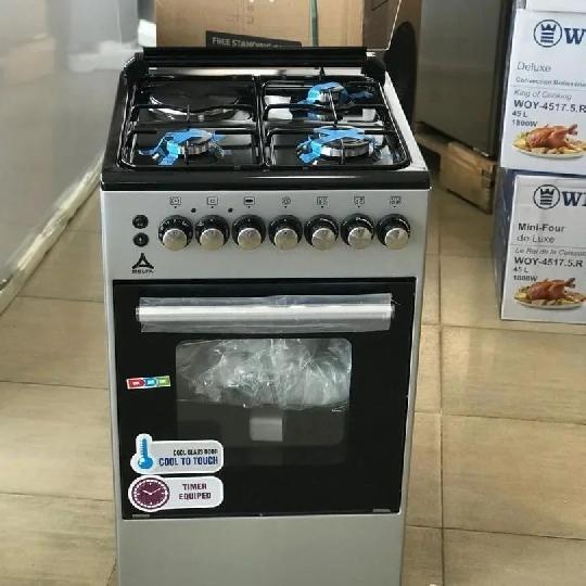 DELTA cooker 
2years warranty 
3gas cooker 
1electric plate 
Oven electric 
Black 
Temper 
Still frame 
Auto ignition 
Bei?650,0