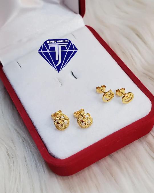Pure Gold Top Earings 21k Available
PRICE?

LEFT:2.0g=380,000

RIGHT:1.4g=266,000

Call/whatsap 0652562875/0717373330

TUPP SINZ