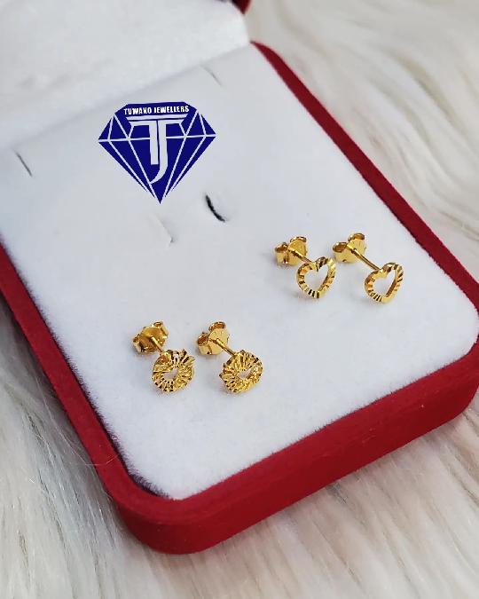 Pure Gold TOP Earings 21k Available
PRICE?

LEFT:1.3g=247,000

RIGHT:1.2g=228,000

Call/whatsap 0652562875/0717373330

TUPO SINZ